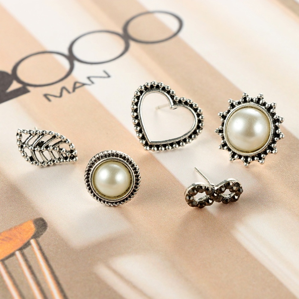 NEW 5 pairs stud earrings set - Picture 4 of 4